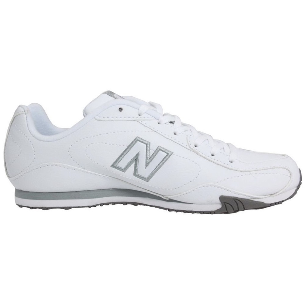 New Balance 442 classic white sneakers